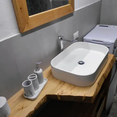 Petite Maison Larice Apartamento *